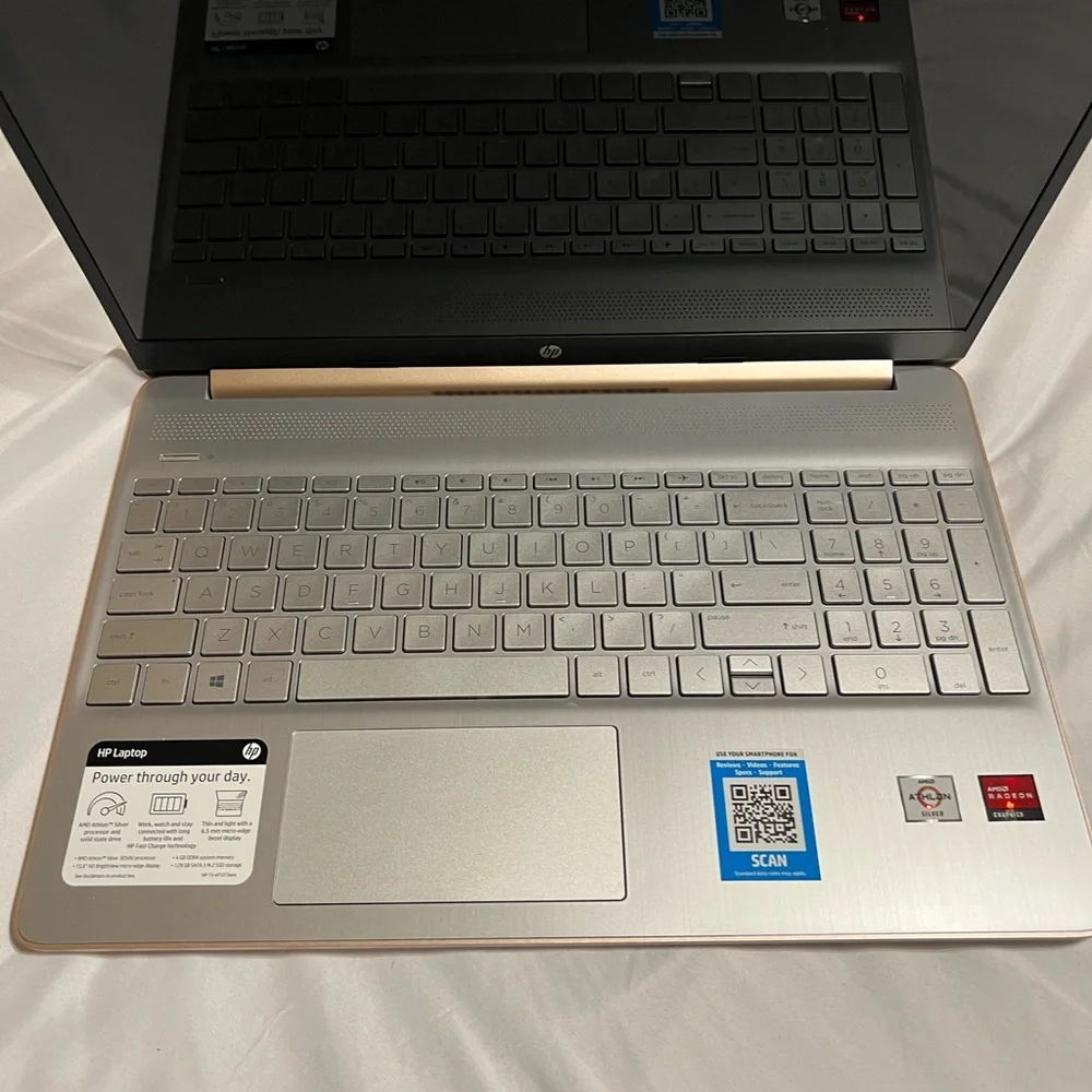 Like new HP Laptop 15-ef1073wm Rose Gold